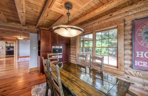 Bumpass House | Discover S'Lumber Party: Lake View Log Home with Pool