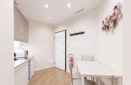 Carrobbio Apartment | Welcoming S.Maria Valle Apartment with Breakfast & Kitchen