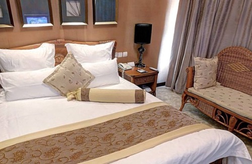 Linhai Hotel | Discover S&N Niutoushan Resort: Family-Friendly Getaway