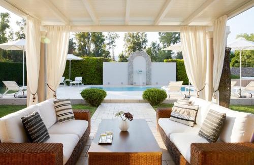 Dassia Villa | Discover S & O Villas Corfu: Pet-Friendly with Ocean Views