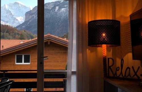 Wilderswil Apartment | Pet-Friendly S&P Mountain View Apartment with 9.6/10 Rating