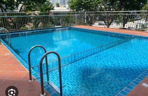 Bayan Baru Apartment | Cozy Stay at S PICE Arena Homestay with Pool & Breakfast