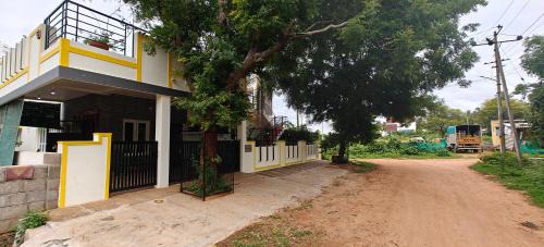 Mysore Villa | Family-Friendly S R Villa Mysore: Your Ideal Getaway