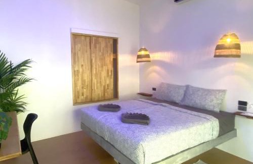 Srithanu Villa | Cozy S&S House 2: Family and Pet Friendly Getaway