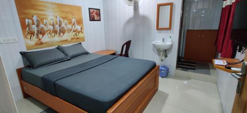 Porur House | Budget-Friendly S.S.K Residency with Family & Accessibility Perks