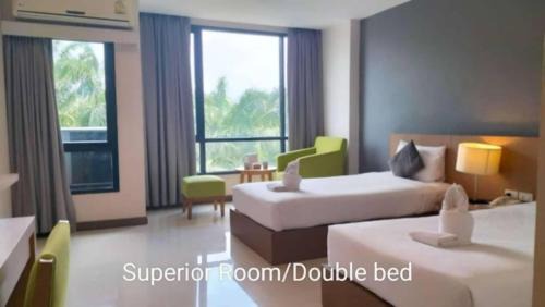 Ban Pa Yang Hotel | Discover S Tara Grand: Family-Friendly Spa Retreat
