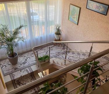 Skhidnytsya House | Pet-Friendly Retreat at S'Vitt - Rated 9.9 by Guests