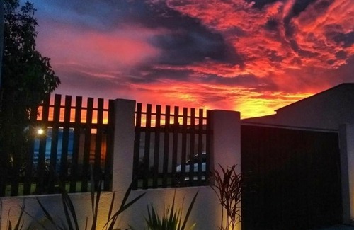 Estaleiro Apartment | Pet-Friendly S1 Villa Container - Family Retreat in Balneário Camboriú