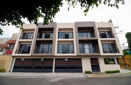 Ciudad Lopez Mateos Apartment | Premium Stay Near ITESM CEM - Breakfast & Kitchen Included