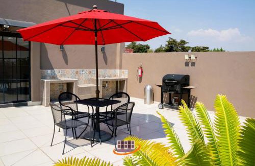 Ciudad Lopez Mateos Apartment | Premium Stay Near ITESM CEM - Breakfast & Kitchen Included