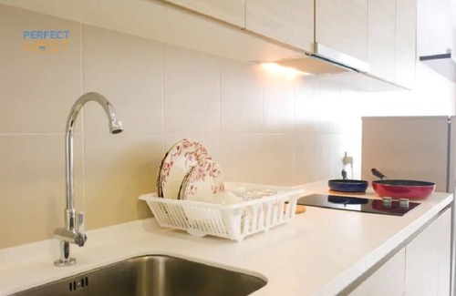Seksyen 7 Condo | Cozy Deluxe Suite with Pool and Breakfast in I-City