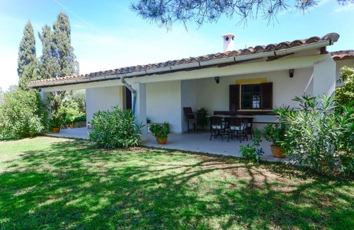 Sant Joan Villa | Discover Sa Bastida: Family-Friendly with Pool Access