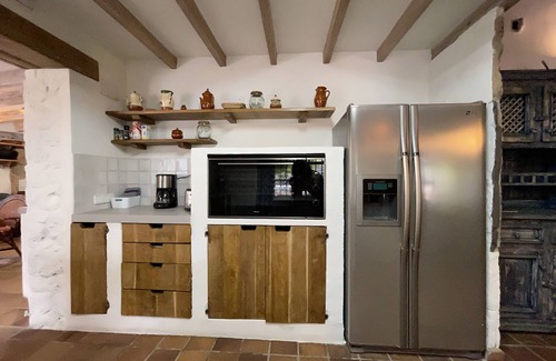 Campanet Cottage | Sa Caseta: Relaxing Retreat with Pool and Tennis Courts