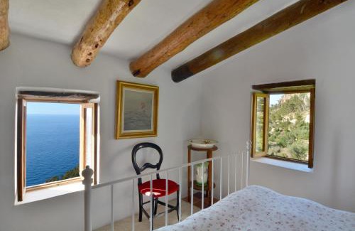 Banyalbufar House | Experience Sa Cova Banyalbufar with Oceanfront Views