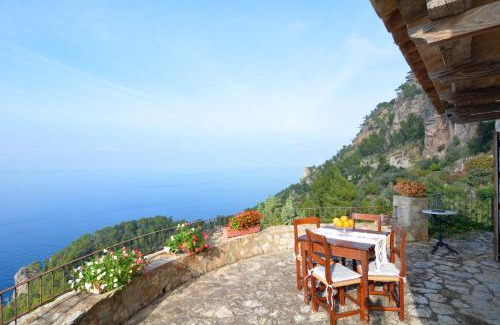 Banyalbufar House | Experience Sa Cova Banyalbufar with Oceanfront Views