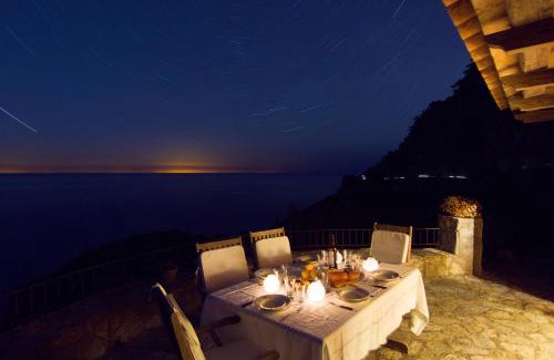 Banyalbufar House | Experience Sa Cova Banyalbufar with Oceanfront Views
