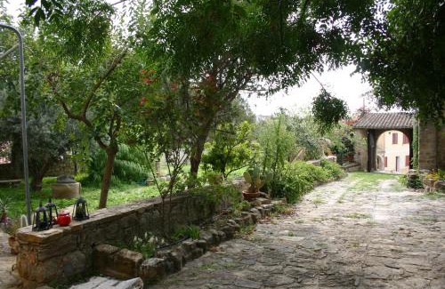 Selegas Bed & Breakfast | Pet-Friendly Retreat at Sa Domu de sa Contissa - 8.8/10
