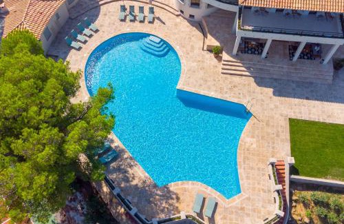 Llafranc House | Family-Friendly SA GUARDA: Pool, Breakfast & Kitchen Amenities