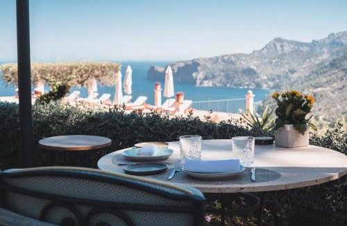 Deia House | Discover Sa Pedrissa: 4-Star Oceanfront Escape with Spa