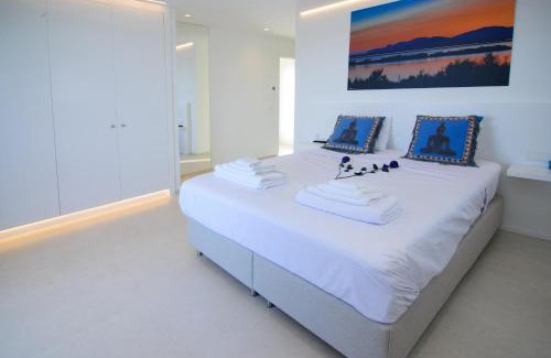 Port des Torrent Villa | Experience Sa Plana de Baix: 4-Star Oceanfront Retreat