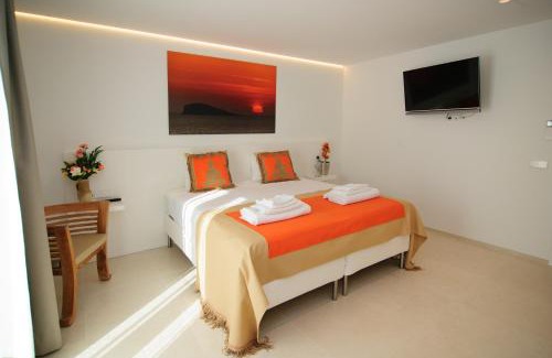 Port des Torrent Villa | Experience Sa Plana de Baix: 4-Star Oceanfront Retreat