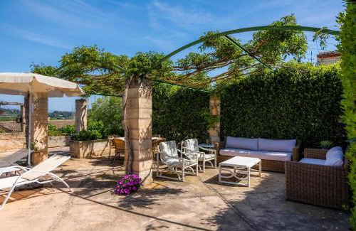 Lloret de Vistalegre House | Relaxing Retreat: Sa Rota den Palerm with Pool Access