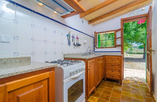 Montuiri House | Cozy SA ROTA House with Terrace & Free WiFi in Montuïri