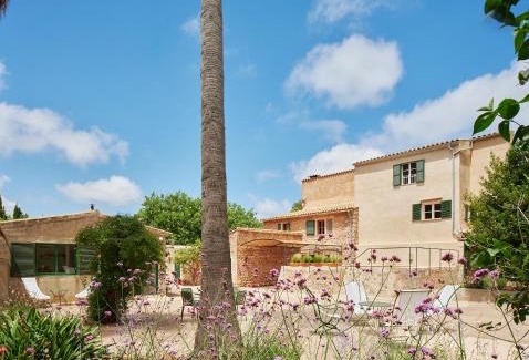 Valldemossa Villa | Tranquil Sa Sinia - Finca Rural in Scenic Tramuntana
