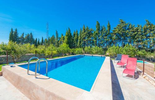 Maria de la Salut Villa | Charming Sa Vinya Des Compte with Oceanfront Pool Access