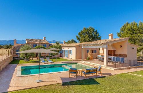 Sencelles Villa | Discover Sa Vinya Jove: 4-Star Stay with Pool & Family Fun