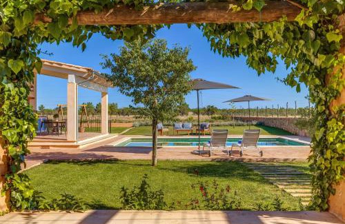 Sencelles Villa | Discover Sa Vinya Jove: 4-Star Stay with Pool & Family Fun