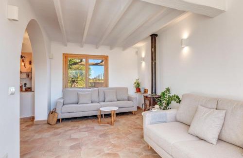 Sencelles Villa | Discover Sa Vinya Jove: 4-Star Stay with Pool & Family Fun