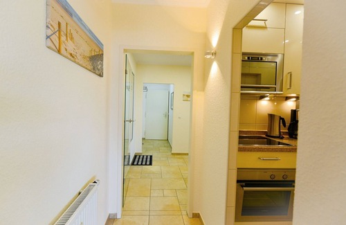 Sahlenburg Apartment | Experience a Blissful Getaway at Sa11, 11. Etage