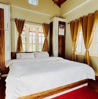 Kaul House | Charming Saanidhya Villa: Guest Rated 9.3, Pet-Friendly Stay