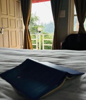 Kaul House | Charming Saanidhya Villa: Guest Rated 9.3, Pet-Friendly Stay