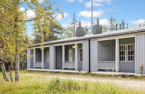 Saariselka House | Lake View Retreat: Saariseläntie 8 f 6 by Interhome