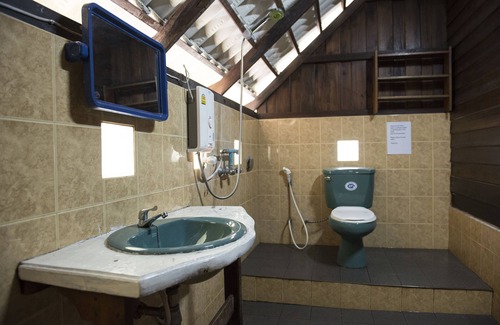 Ko Yao Hotel | Budget-Friendly Sabai Corner Bungalows with Pool & Dining