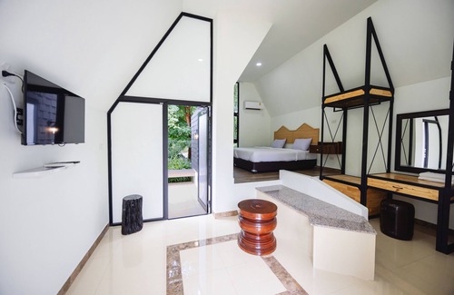 Tha Wung Hotel | Discover Sabai Hotel Lopburi: Family-Friendly Getaway