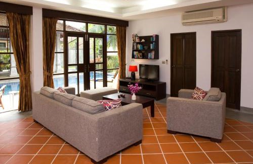 Khuekkhak Villa | Relax at Sabai Private Pool Villa Khao Lak with Ocean Views