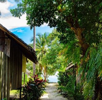 Ranong Cabin | Relax at Sabai Sabai Beach Bungalows with Private Beach Access