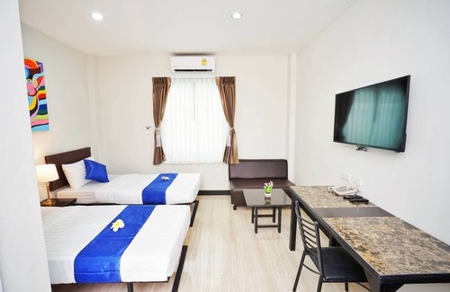 Sanambin Hotel | Cozy Sabai Twin Bed with Breakfast for Your Getaway