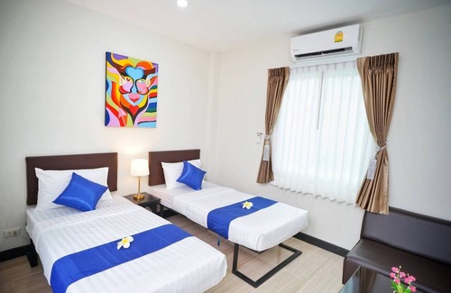Sanambin Hotel | Cozy Sabai Twin Bed with Breakfast for Your Getaway