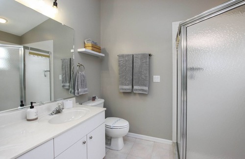 Sabal Springs House | Explore Sabal Springs Retreat with Pool and Spa Amenities