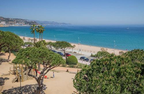 Blanes Apartment | Family-Friendly Sabanell Park JC with Inviting Pool