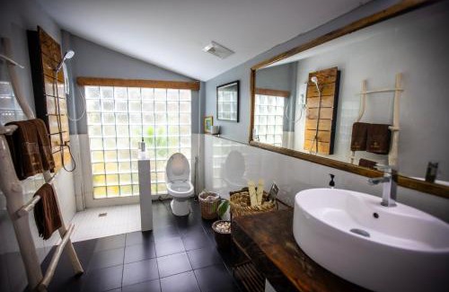 Kampot Hotel | Beachfront Bliss at Sabay Beach - Pet Friendly & Ocean View