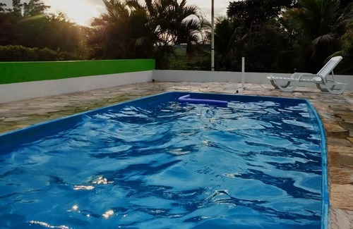 Sao Joao Batista do Gloria House | Relaxing Retreat at SABIÁ RANCHO CORNER with Pool Access