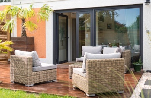 Bruges House | Idyllic SABLE Apartment with Ocean View near Bordeaux
