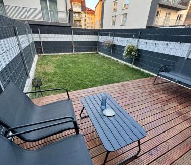 Floresti Apartment | Pet-Friendly Sabrin Hotel: Guest Rated 10/10 Experience