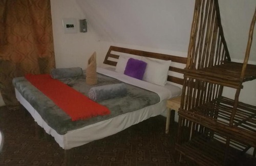 Kasane House | Welcoming Sabs Cottage: Family-Friendly with Hot Tub Access