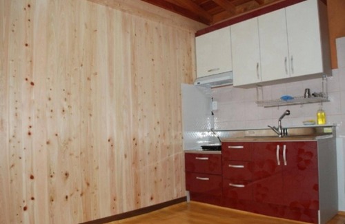 Sacheon House | Discover Sacheon Baegunimeomuneungot Pension with Pool & Breakfast